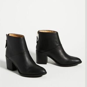 Nisolo Black Leather Ankle Booties